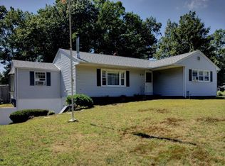 231 Mary Coburn Rd, Springfield, MA 01129