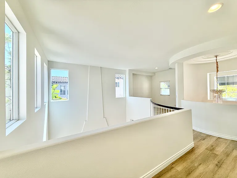 13835 Kerry Ln — Photo 11