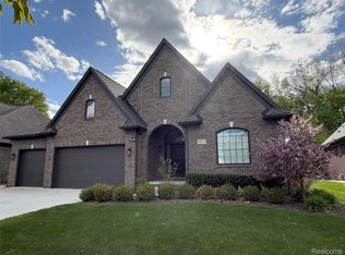 54311 Lawson Creek Dr, Shelby Township, MI 48316