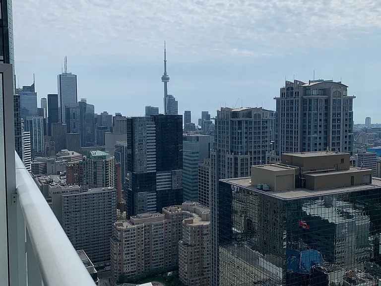 7 Grenville St #4802 — Photo 8