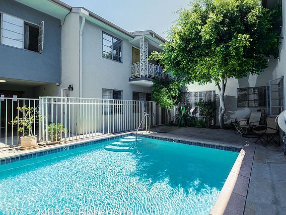 3rd image of 2469 S Robertson Blvd APT 103