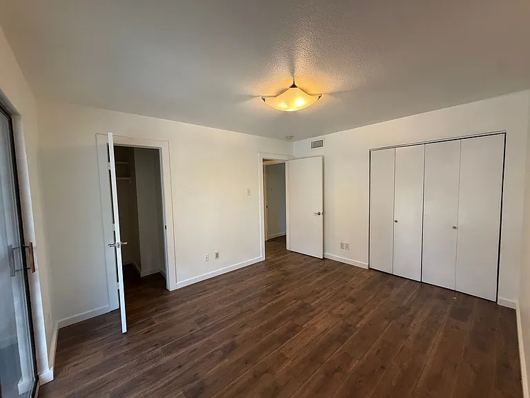 4125 Avondale Ave #209 — Photo 8