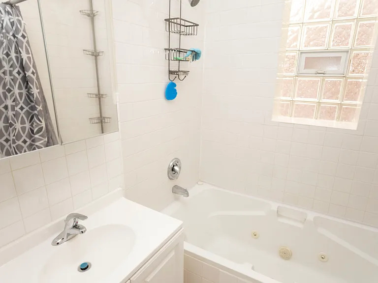 1516 W Farwell Ave #1 — Photo 10