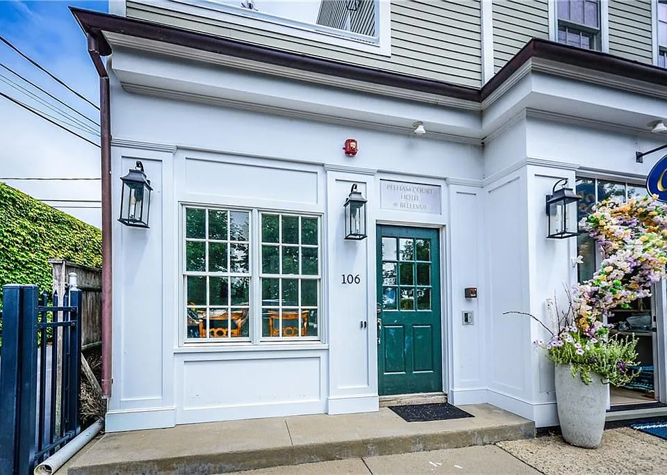 106 William St #2