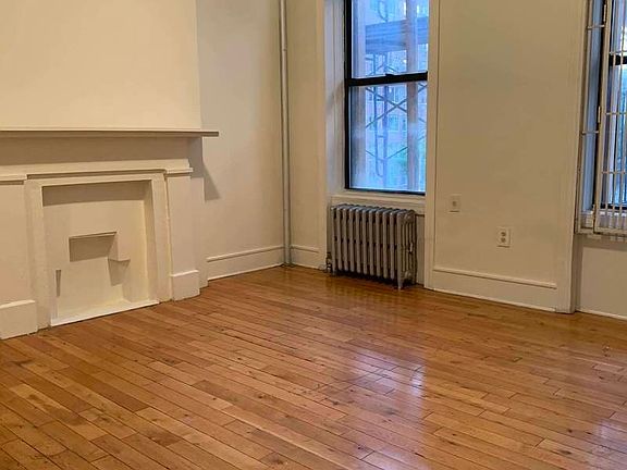 4th image of 698 Amsterdam Ave #3NN