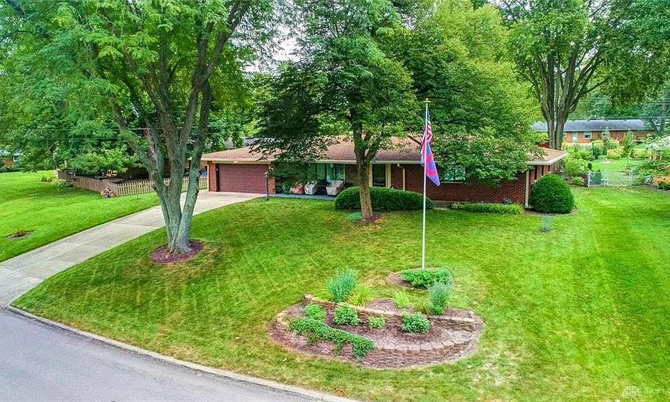 1st image of 4604 Parklawn Dr