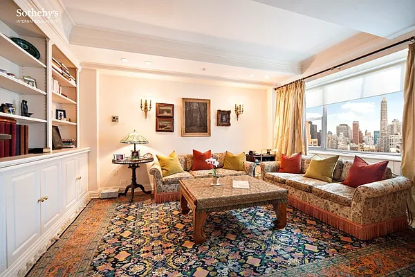 Sold by Sotheby's International Realty | media 4