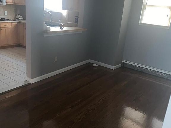 5th image of 93 Ormond St