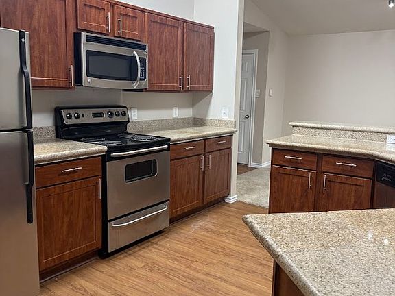 3rd image of 6804 N Capital Of Texas Hwy APT 123
