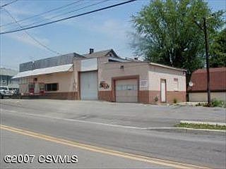 2nd image of 228 Broad St