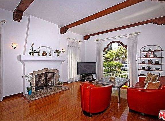 2nd image of 2042 Glendon Ave