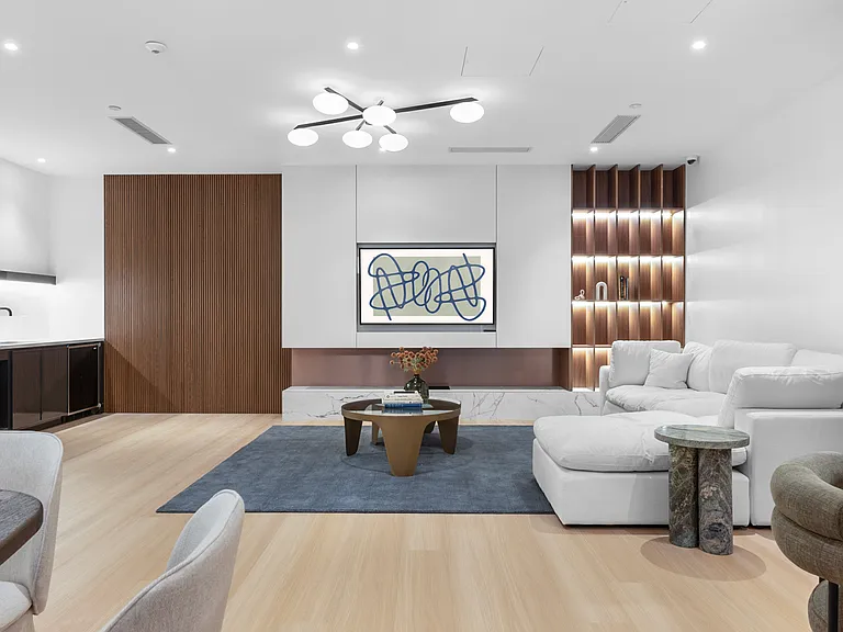 5055 Broadway #Penthouse 2 — Photo 13