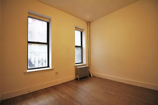 Rented by REAL New York | media 25