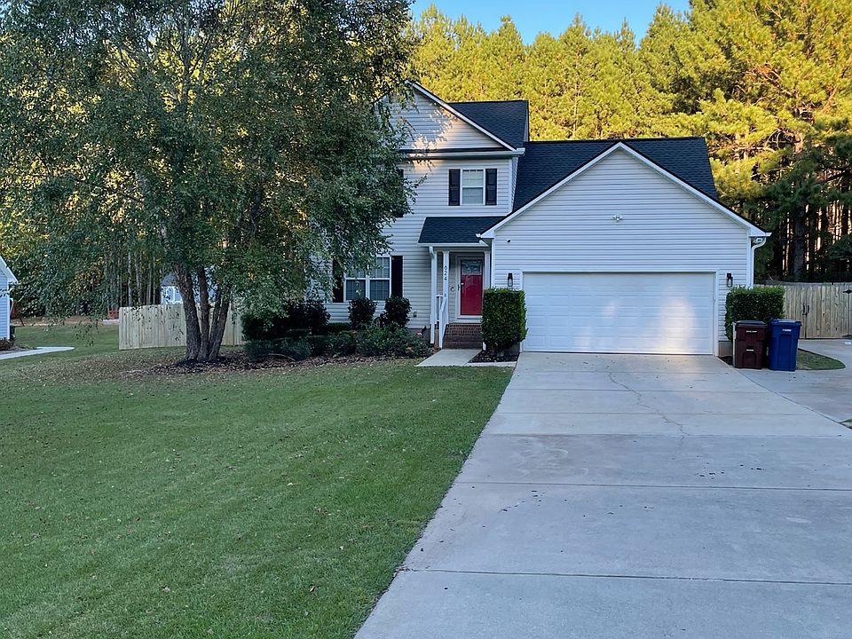 1st image of 624 Monger Ln