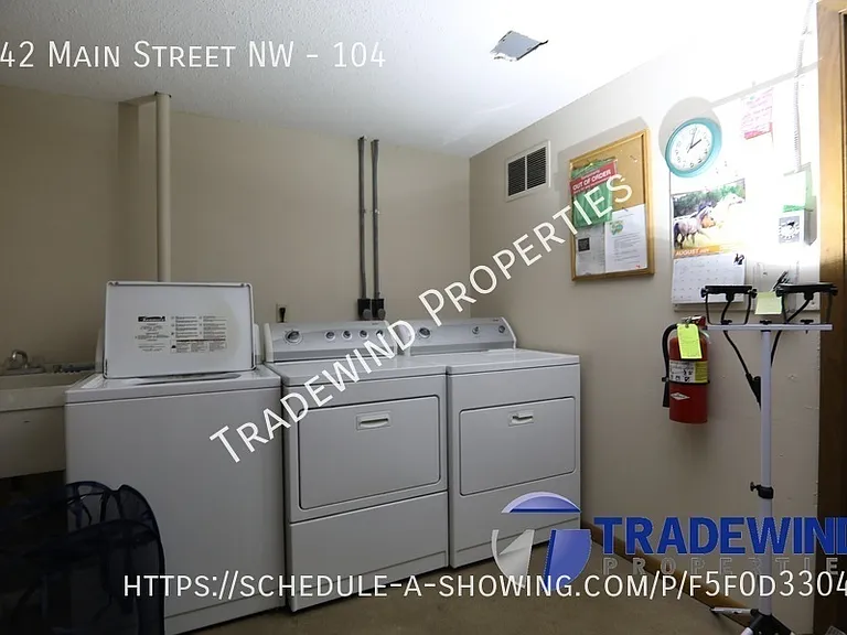 942 Main St NW #104 — Photo 15