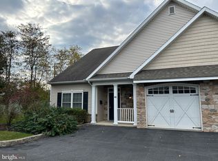 966 Elm Ave, Lancaster, PA
