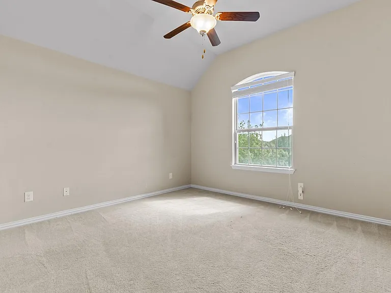 3704 Ashbury Rd — Photo 25