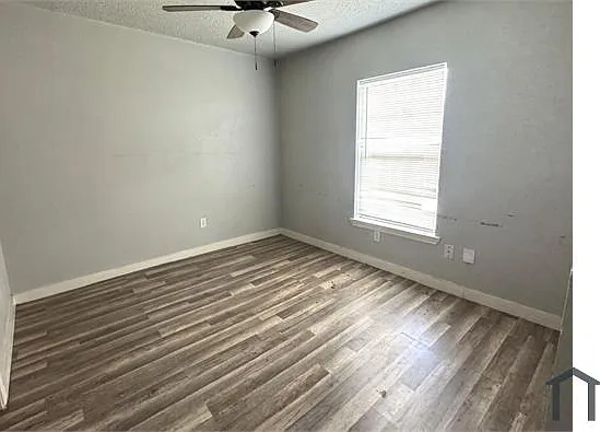 7018 1/2 Avenue F #3 — Photo 7