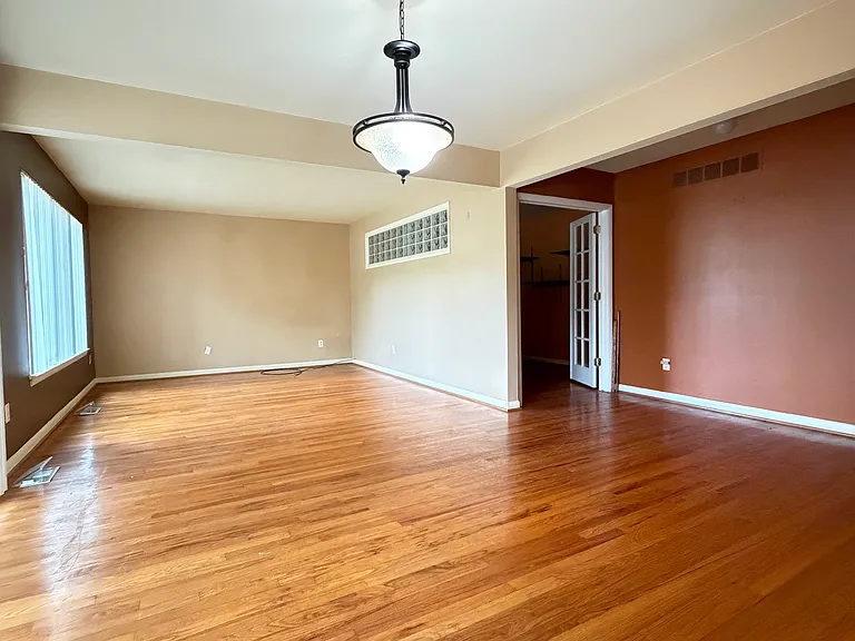 16225 Roanoke St #101 — Photo 13