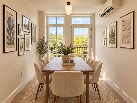 Dining area, photo 1