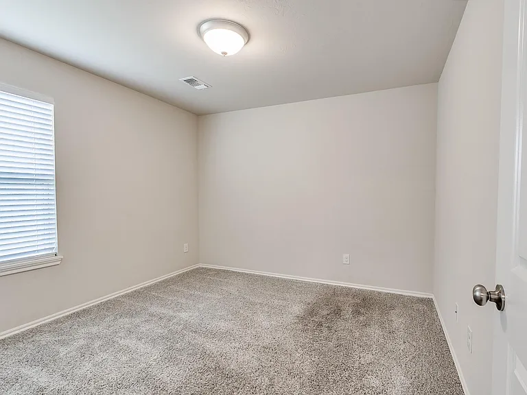 456 Nest Cir — Photo 35