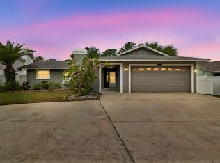 2554 Rolling Oaks Dr, Palm Harbor, FL 34683