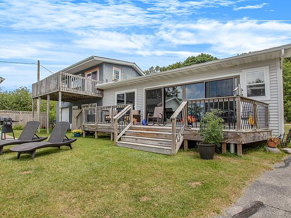 3rd image of 4695 N Lakeshore Dr