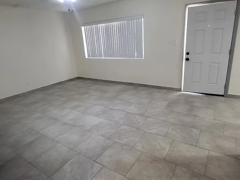 560 E Pleasant St #3 — Photo 3