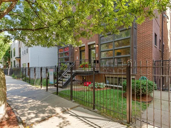 2235 W Lyndale St #A, Chicago, IL 60647