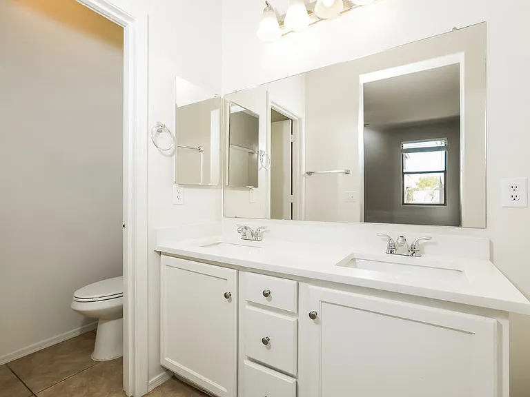 2202 W Gold Dust Ave — Photo 11