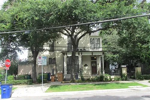 800 San Antonio St #5 Photo 1