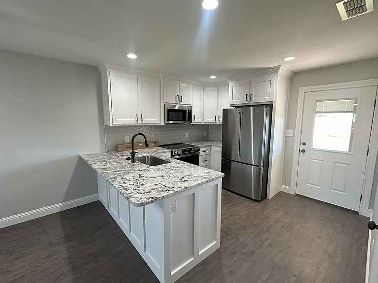 401 Kristie Path — Photo 5