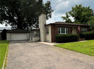 250 W Ivy St, East Rochester, NY 14445