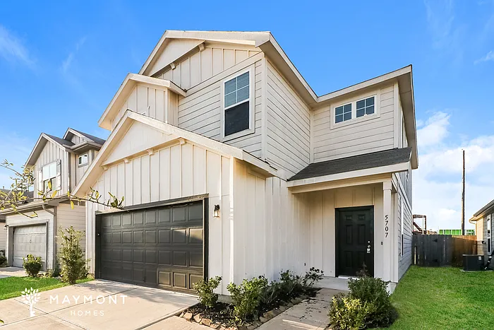 4 bed, 2.5 bath, 1814 sqft, $2,065 — Photo 4