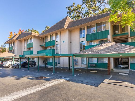 3rd image of 1398 Creekside Dr APT 6