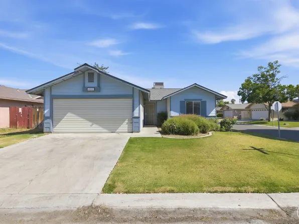 4500 Blossom Valley Ln, Bakersfield, CA 93313