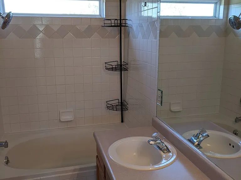 112 Judson St — Photo 8