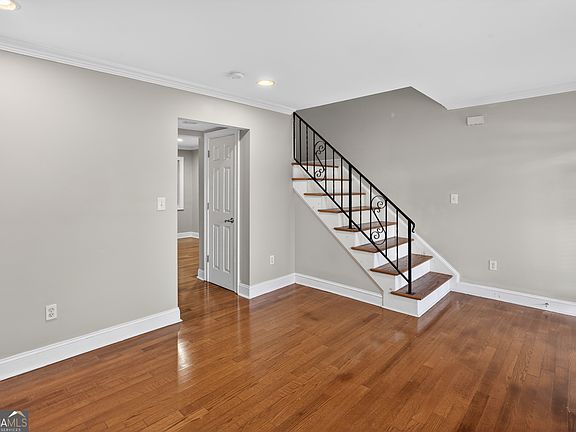 5th image of 145 Rondak Cir SE