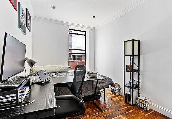 4th image of 321 Lenox Ave #6A