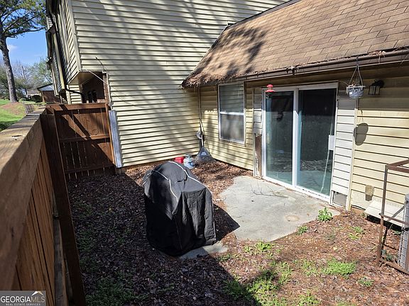 2nd image of 3183 Nectarine Cir