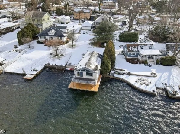 8 Wendy Way, Greenwood Lake, NJ 10925