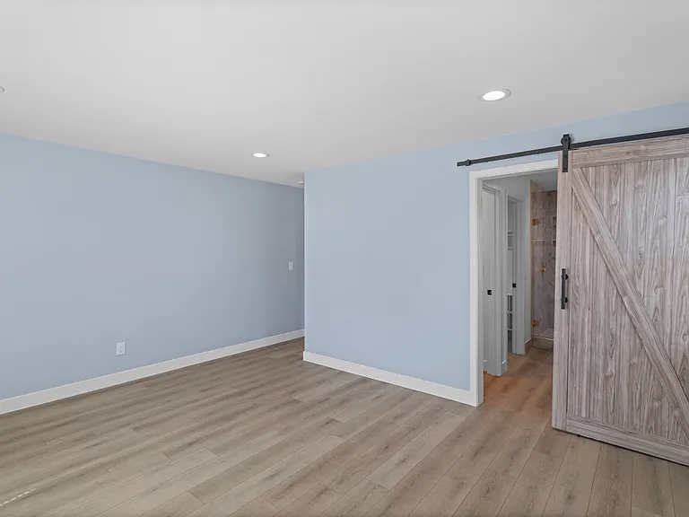 8996 Newport Ave — Photo 20