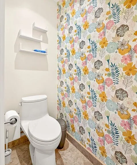 9928 Robbins Dr — Photo 16