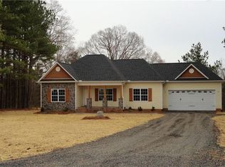 8158 Old Reidsville Rd, Reidsville, NC 27320