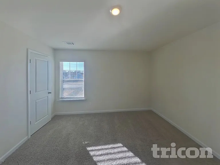 118 Avondale Blvd — Photo 13
