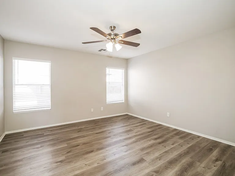 21940 W Casey Ln — Photo 11