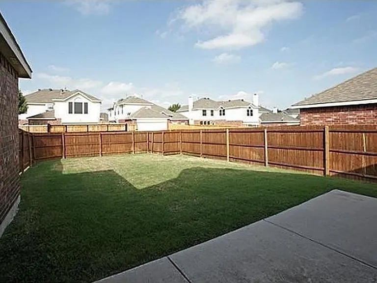 1407 Hazelwood Dr — Photo 21
