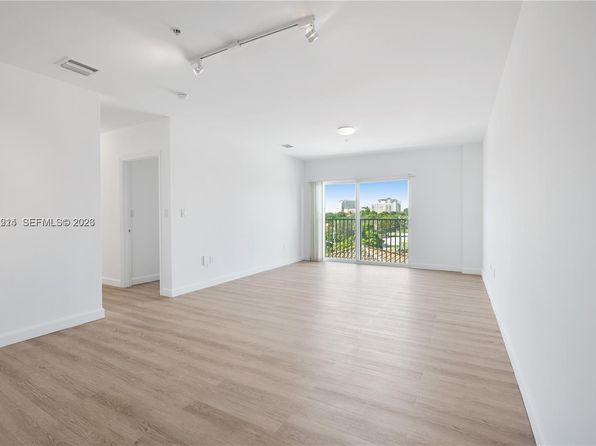 2280 SW 32nd Ave APT 315