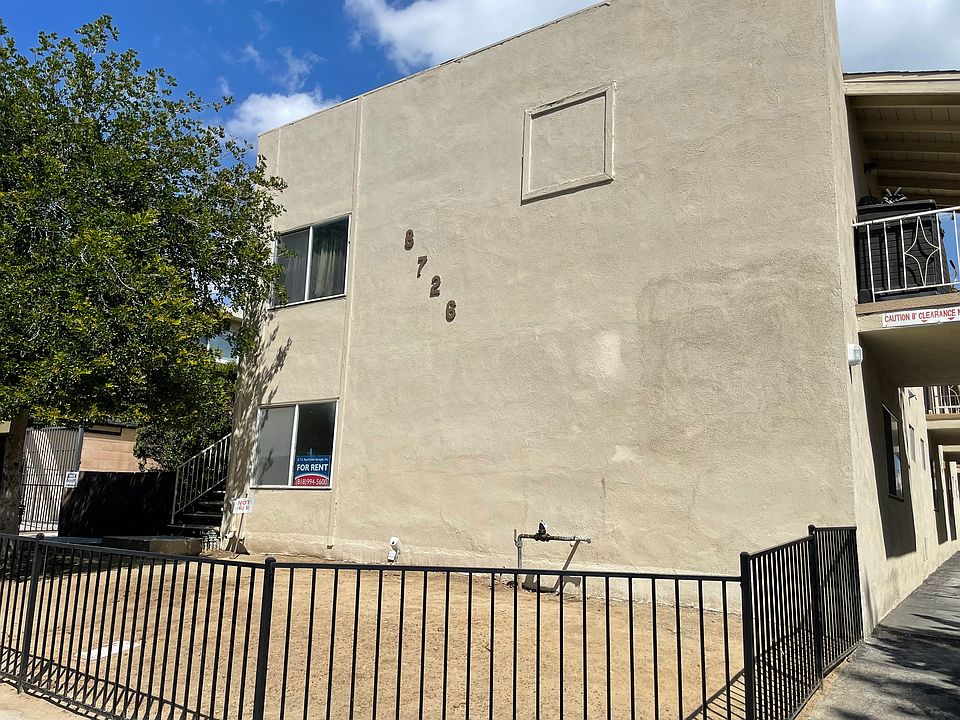 1st image of 8726 Owensmouth Ave APT 6