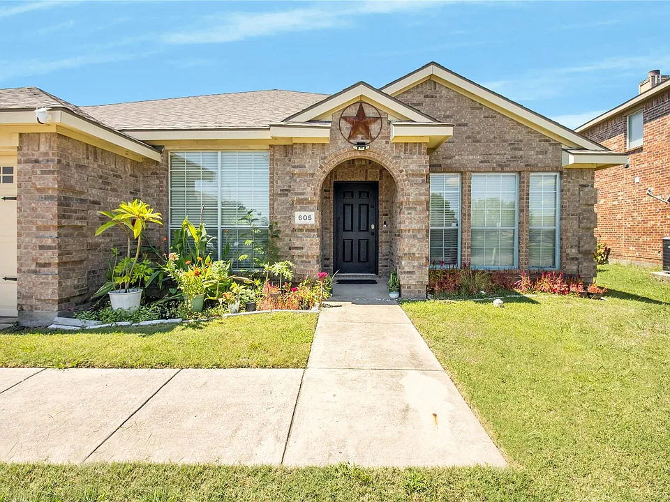 605 Chestnut Ct